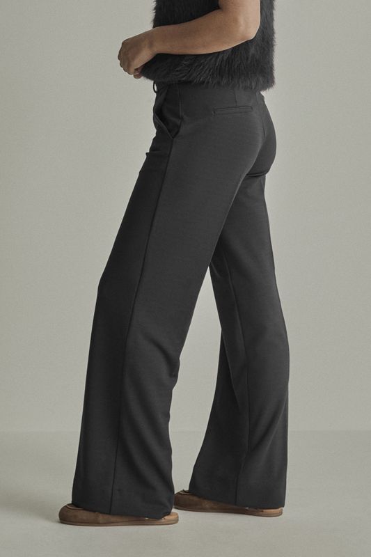 Mira Elastic / Crepe – Svart L30