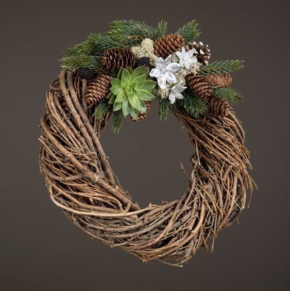 Krans av lerke med kongler