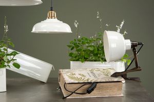 Hovedbilde Lykt med klemme – hvit